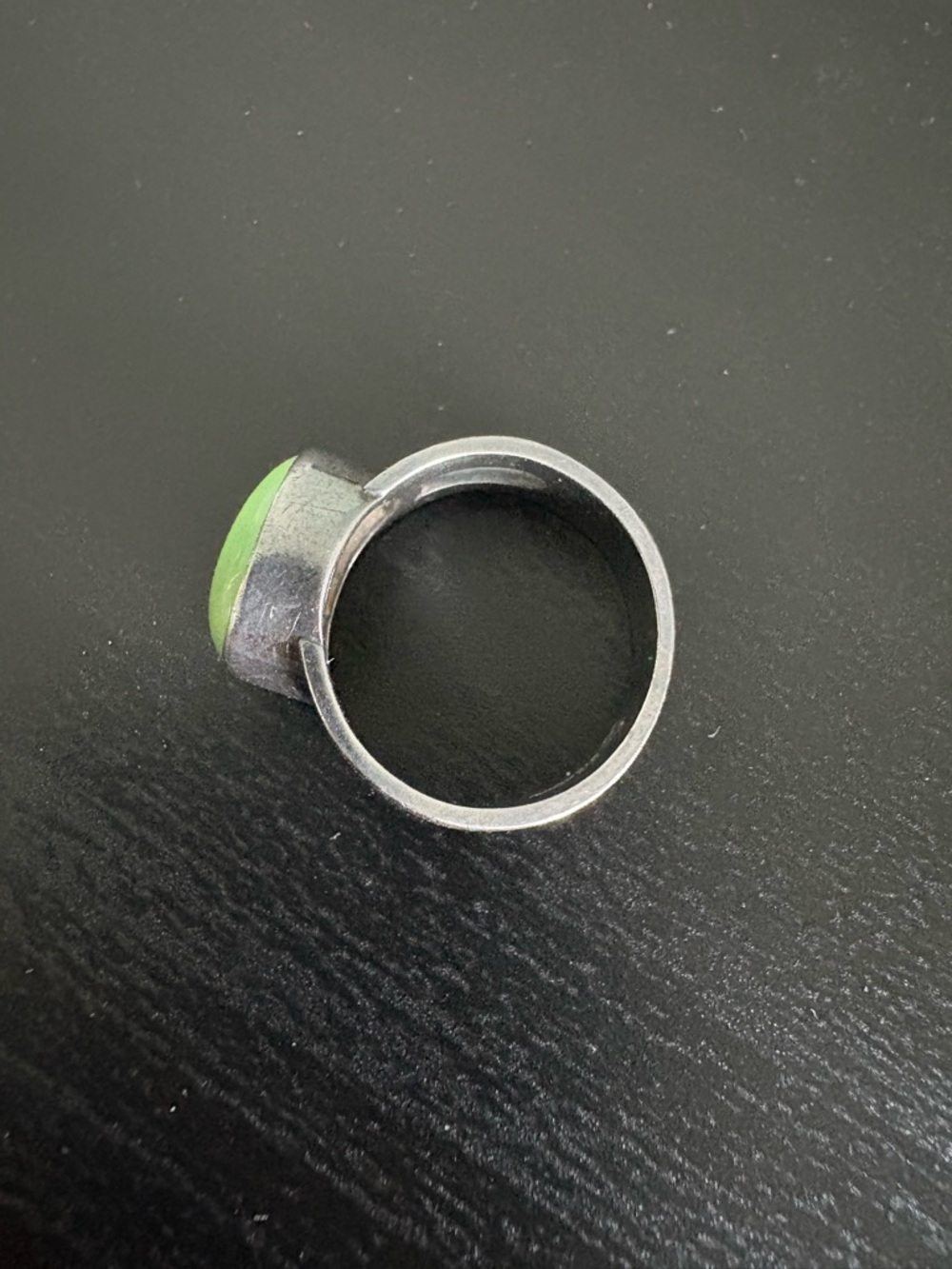Vintage Sterling Green Gemstone Ring - Picture 7 of 8